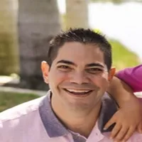 Evan Tunis - Featured